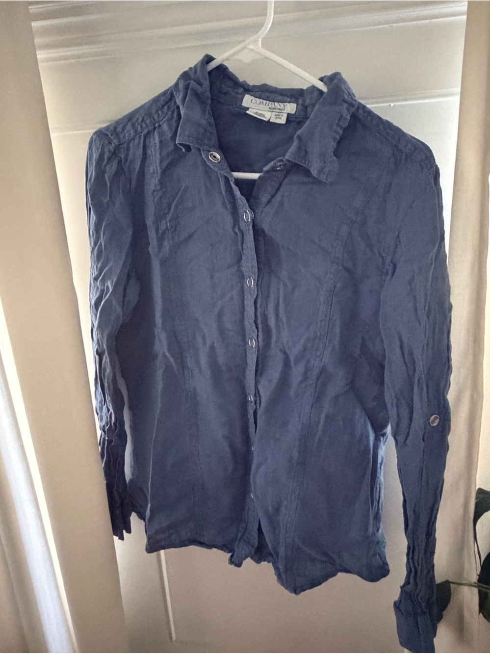 Ellen Tracy Company Linen Blue Snap Down Blouse Size M